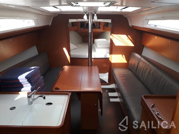 Dufour 360 GL - Yacht Charter Sailica