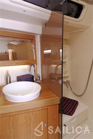 Hanse 415 - Yacht Charter Sailica