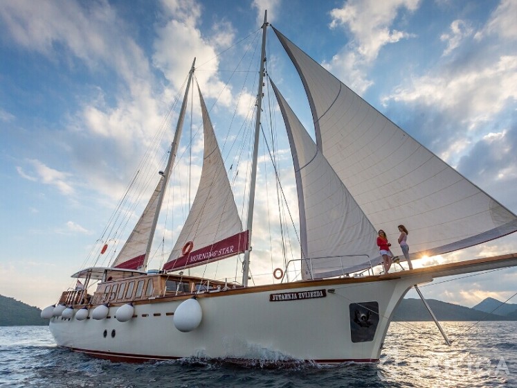 Gulet - Yacht Charter Sailica