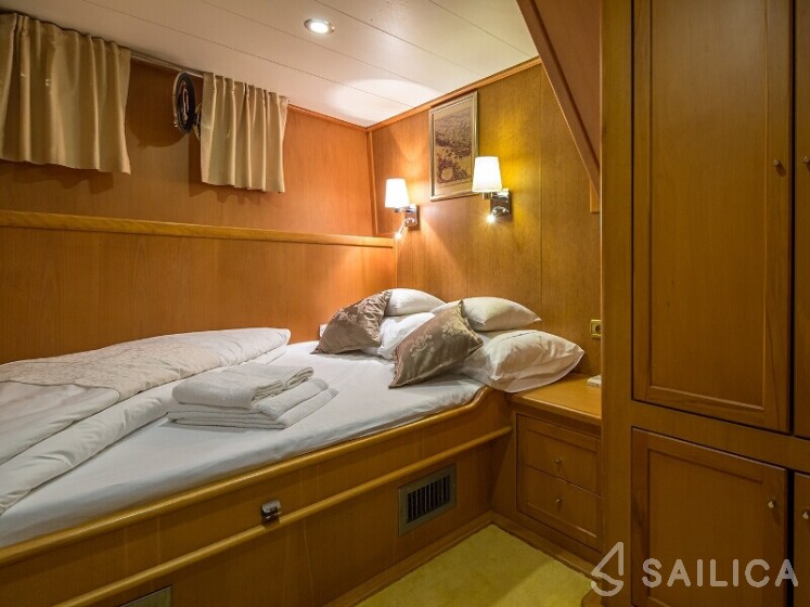 Gulet - Yacht Charter Sailica