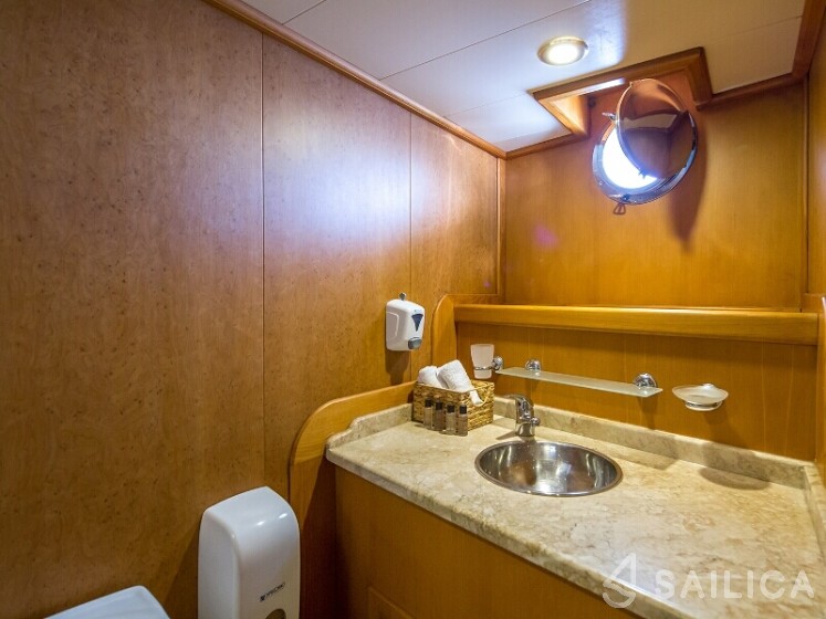 Gulet - Yacht Charter Sailica