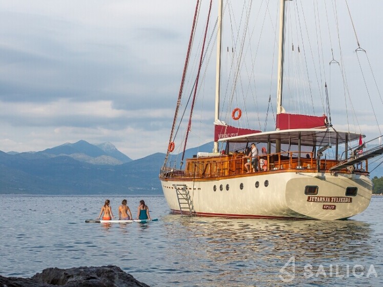 Gulet - Yacht Charter Sailica