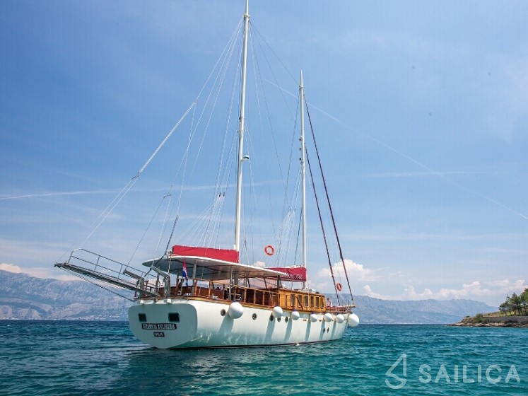 Gulet - Yacht Charter Sailica