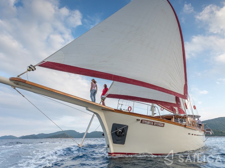 Gulet - Yacht Charter Sailica