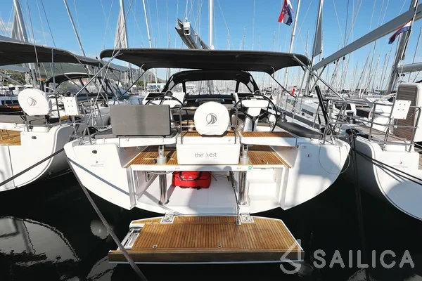 Hanse 548 - Yacht Charter Sailica