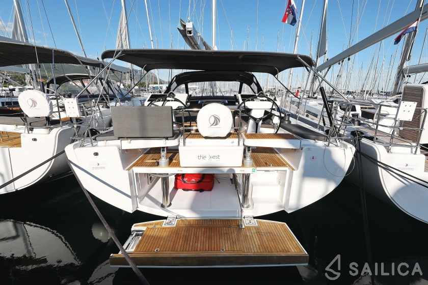 Hanse 548 - Yacht Charter Sailica