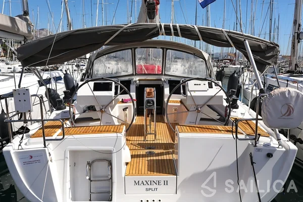 Hanse 455 - Yacht Charter Sailica