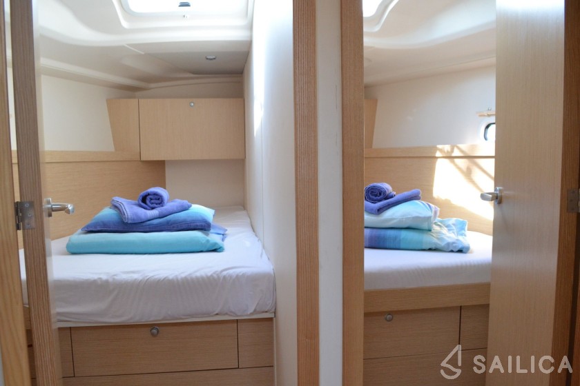 Hanse 455 - Yacht Charter Sailica