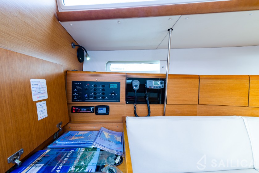 Sun Odyssey 379 - Yacht Charter Sailica