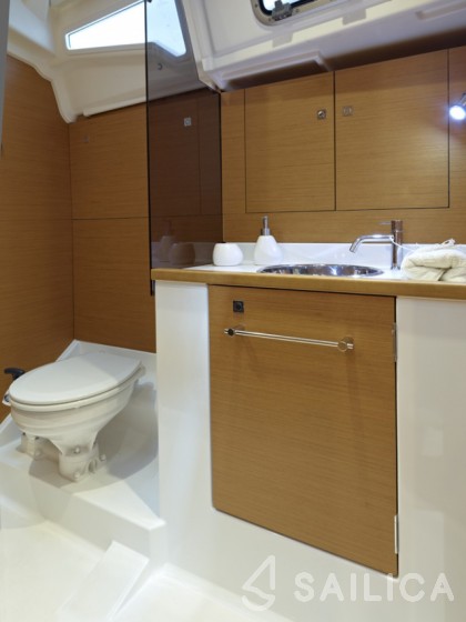 Sun Odyssey 379 - Yacht Charter Sailica