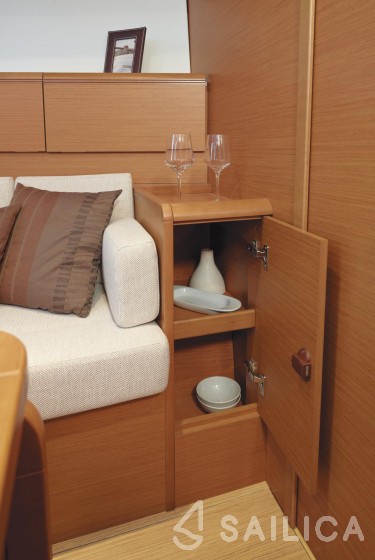 Sun Odyssey 379 - Yacht Charter Sailica