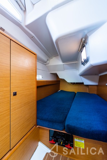 Sun Odyssey 379 - Yacht Charter Sailica