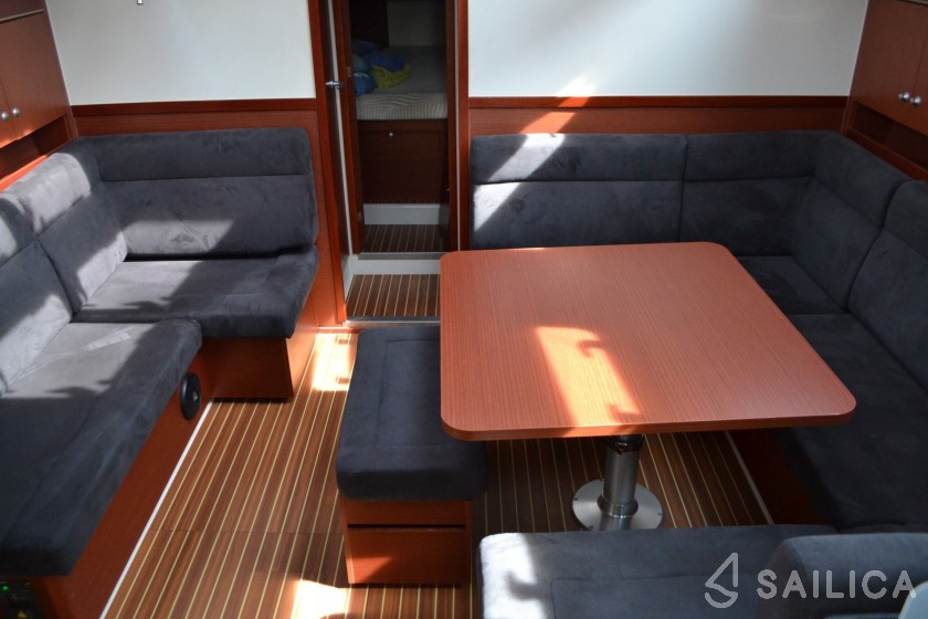 Hanse 455 - Yacht Charter Sailica