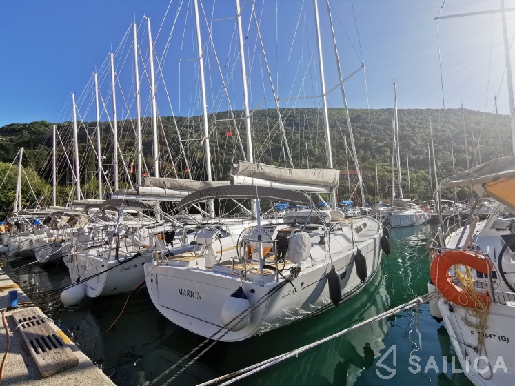 Hanse 455 - Yacht Charter Sailica