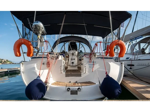 Bavaria 39 Cruiser - Yacht Charter Sailica