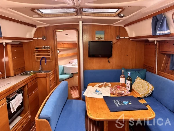 Bavaria 39 Cruiser - Yacht Charter Sailica