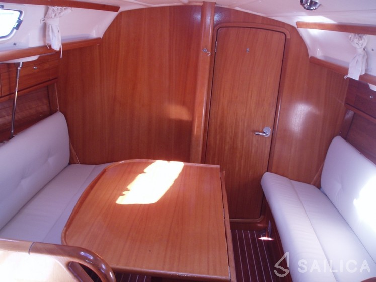 Bavaria 30 Cruiser - Yacht Charter Sailica