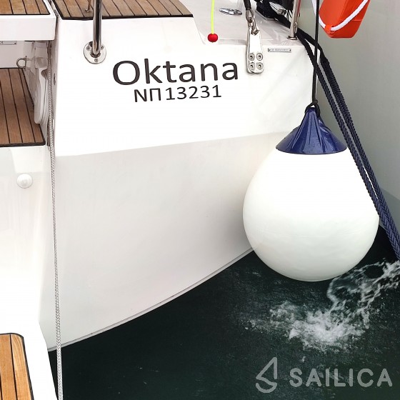 Bavaria C42 - Yacht Charter Sailica