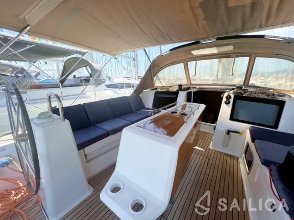 Dufour 460 GL - Yacht Charter Sailica