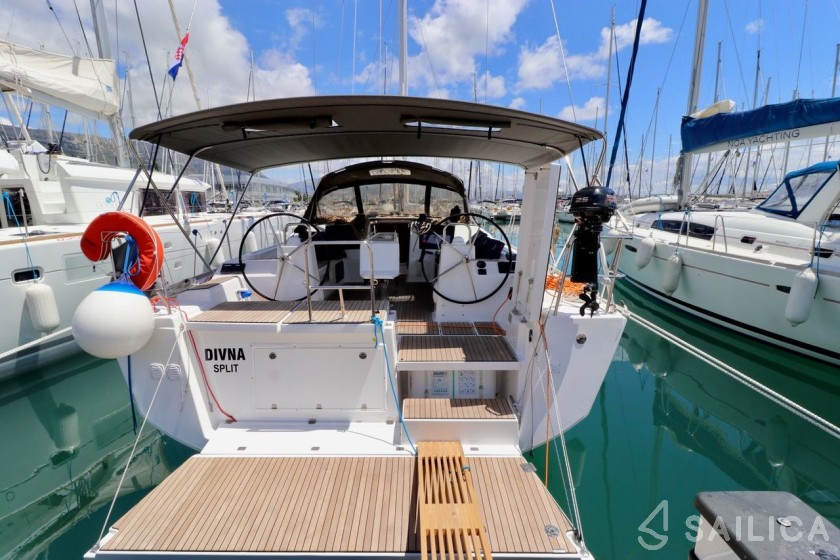 Dufour 460 GL - Yacht Charter Sailica