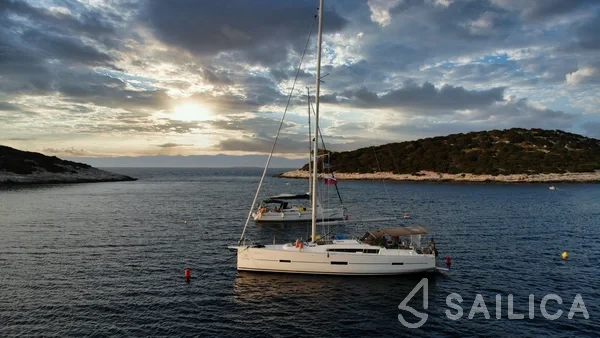 Dufour 460 GL - Yacht Charter Sailica
