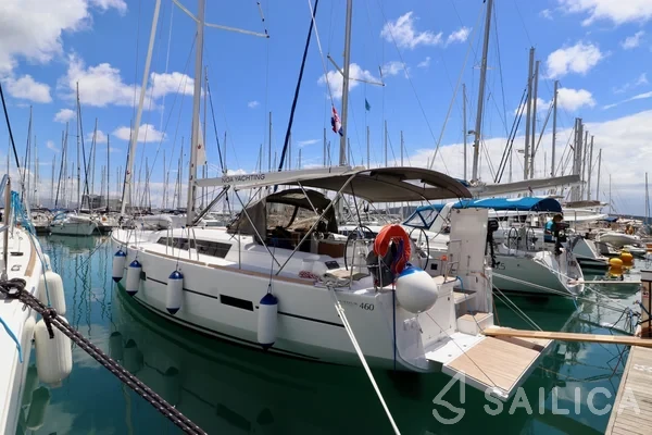 Dufour 460 GL - Yacht Charter Sailica