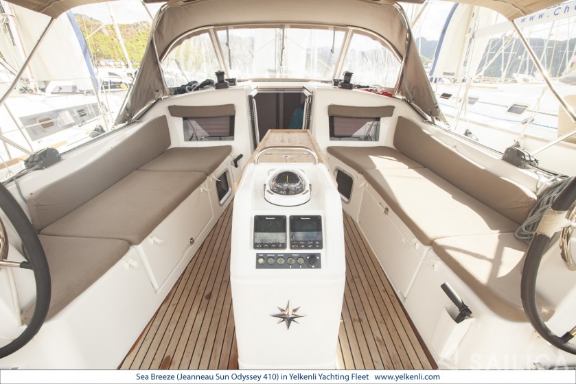 Sun Odyssey 410 - Yacht Charter Sailica