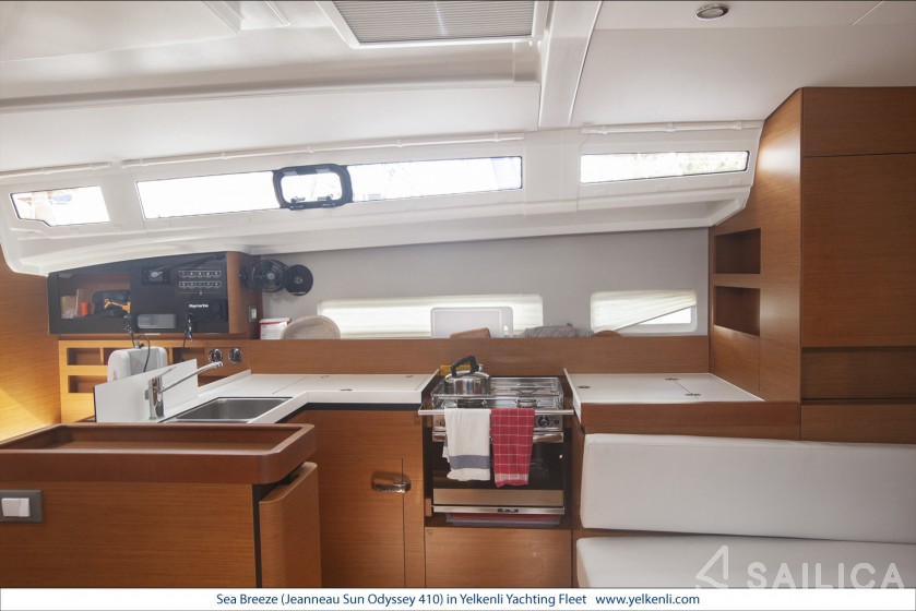 Sun Odyssey 410 - Yacht Charter Sailica