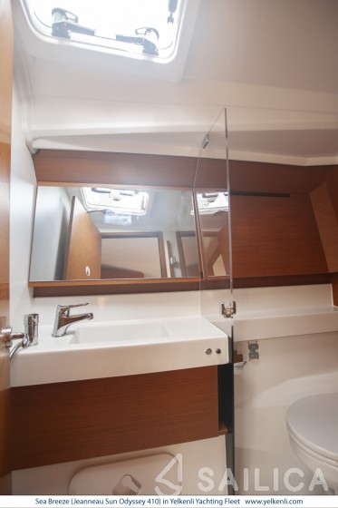 Sun Odyssey 410 - Yacht Charter Sailica