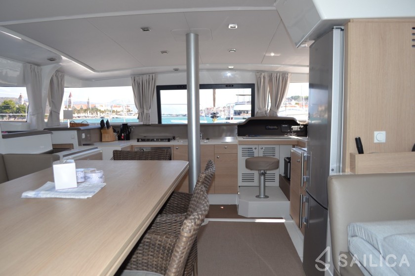 Bali 4.0 - Yacht Charter Sailica