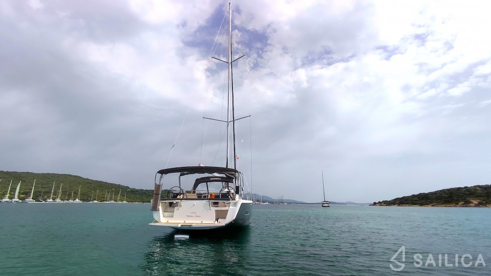 Dufour 530 - Yacht Charter Sailica