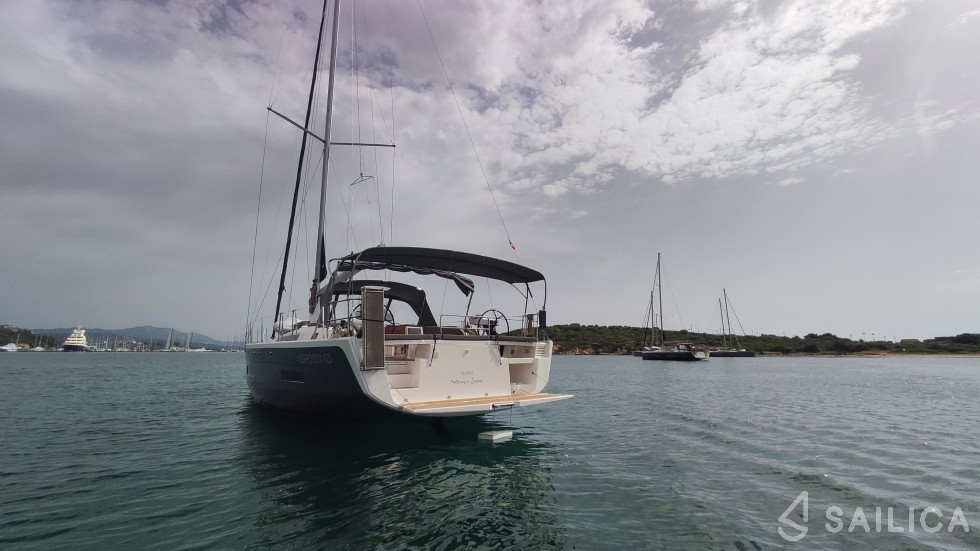 Dufour 530 - Yacht Charter Sailica
