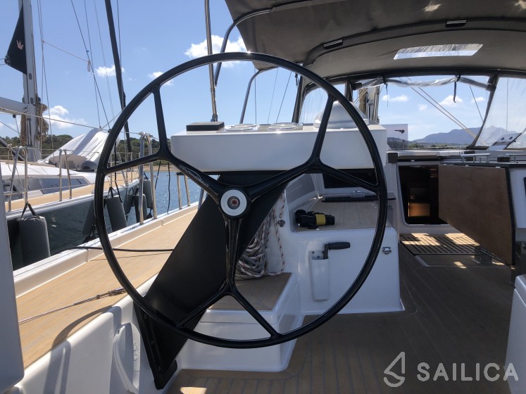 Dufour 530 - Yacht Charter Sailica