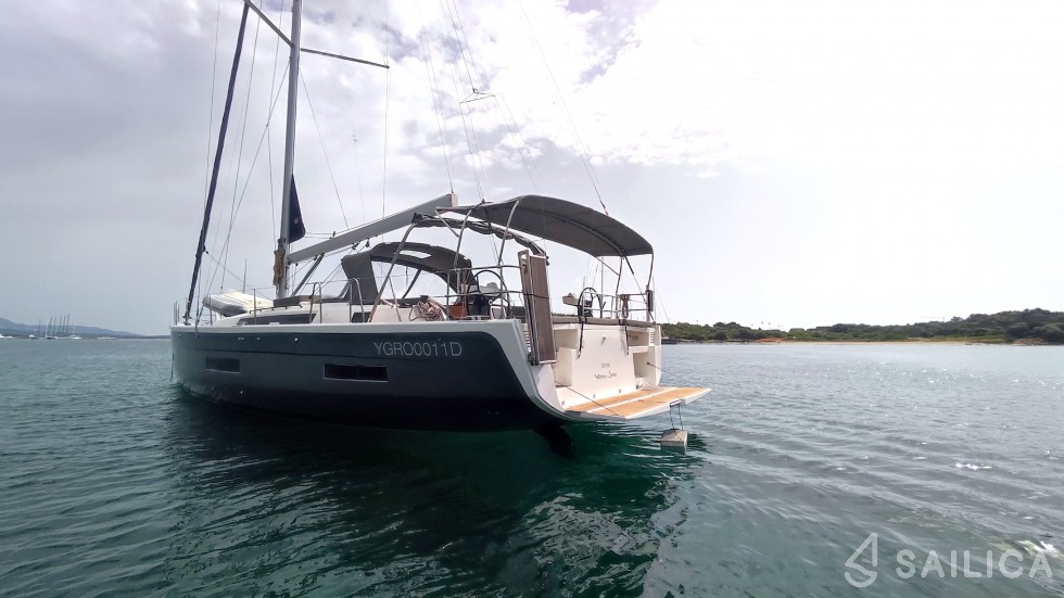 Dufour 530 - Yacht Charter Sailica