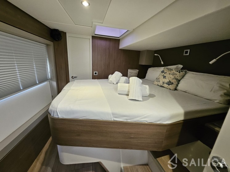 Bali 4.8  - Yacht Charter Sailica