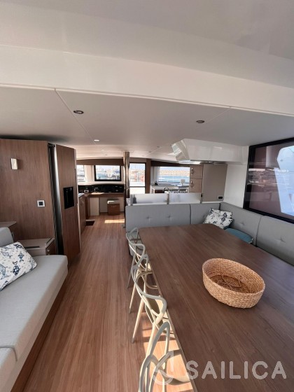Bali 4.8  - Yacht Charter Sailica