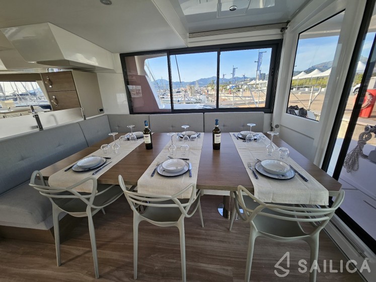 Bali 4.8  - Yacht Charter Sailica