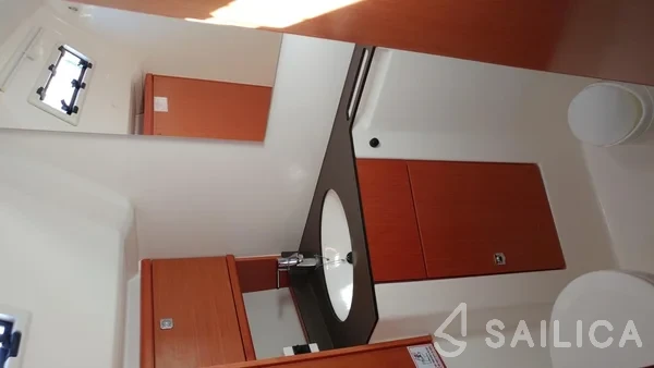 Bavaria 46 Cruiser - Yacht Charter Sailica