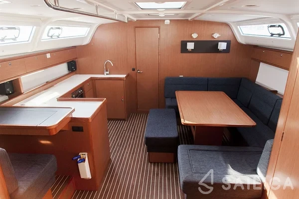 Bavaria 51 Cruiser - Yacht Charter Sailica