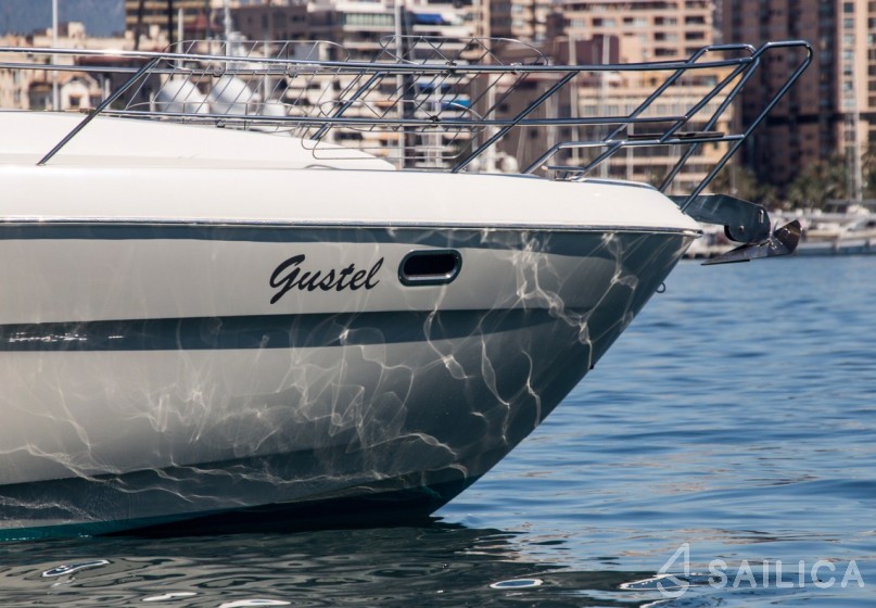 Bavaria 43 Sport - Yacht Charter Sailica
