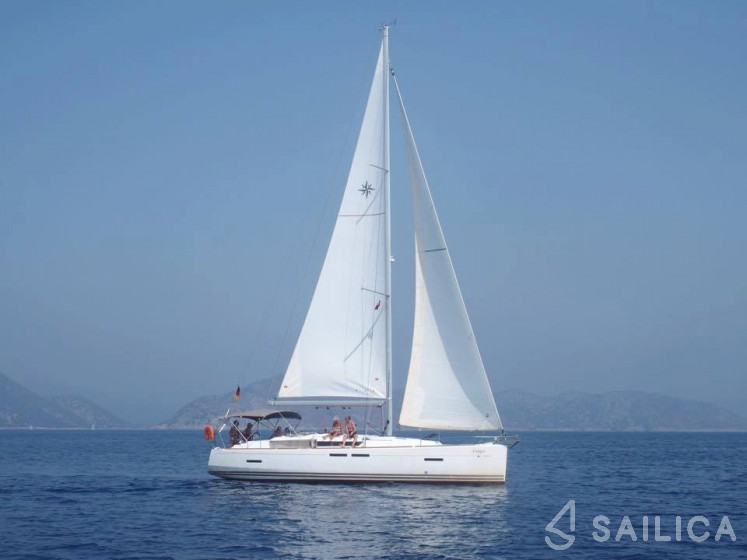Sun Odyssey 409 - Yacht Charter Sailica