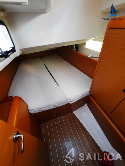 Sun Odyssey 409 - Yacht Charter Sailica