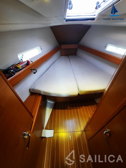 Sun Odyssey 409 - Yacht Charter Sailica