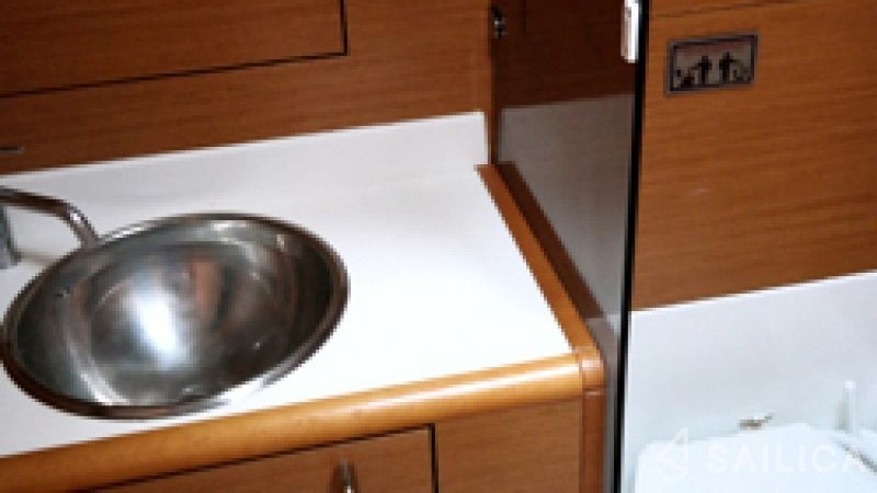 Sun Odyssey 439 - Yacht Charter Sailica