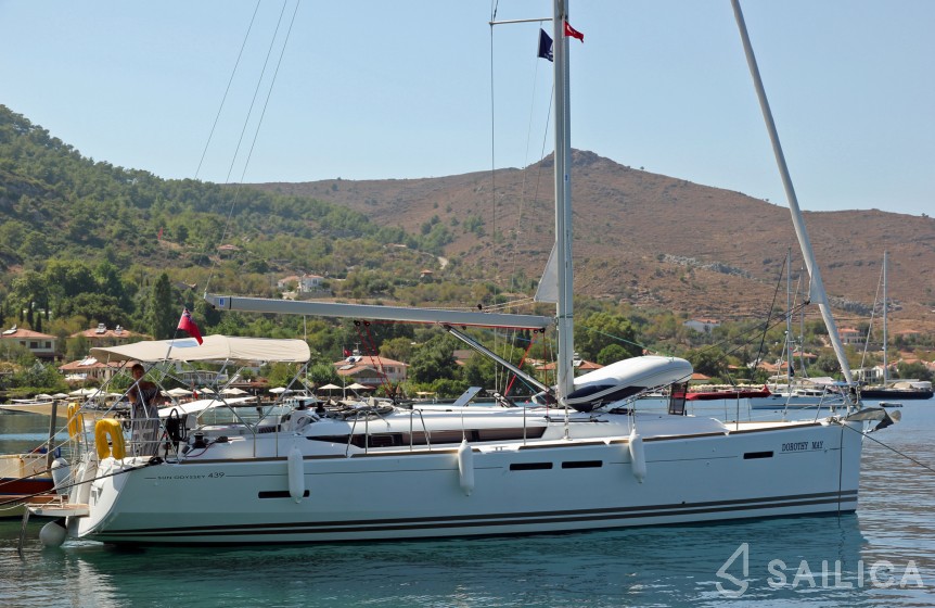 Sun Odyssey 439 - Yacht Charter Sailica