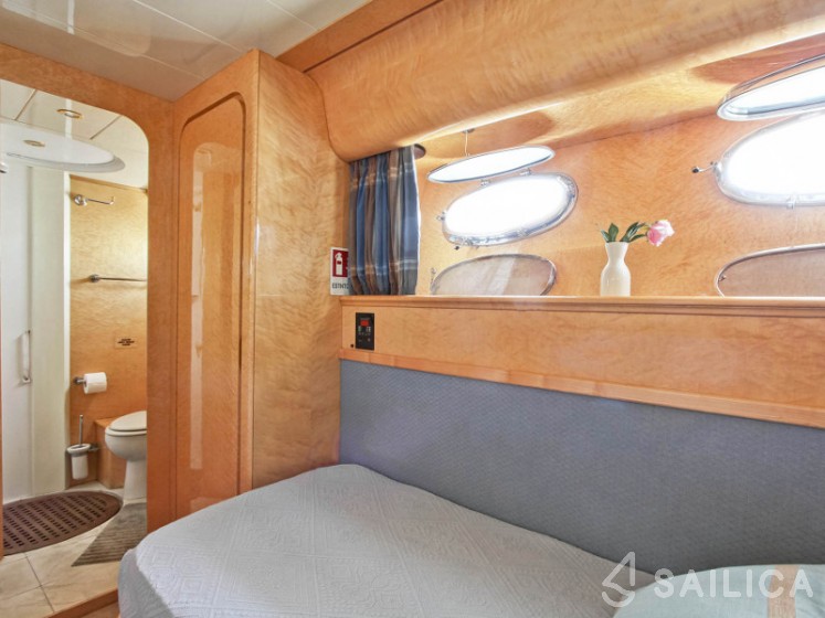 Rizzardi 80 Technema - Yacht Charter Sailica