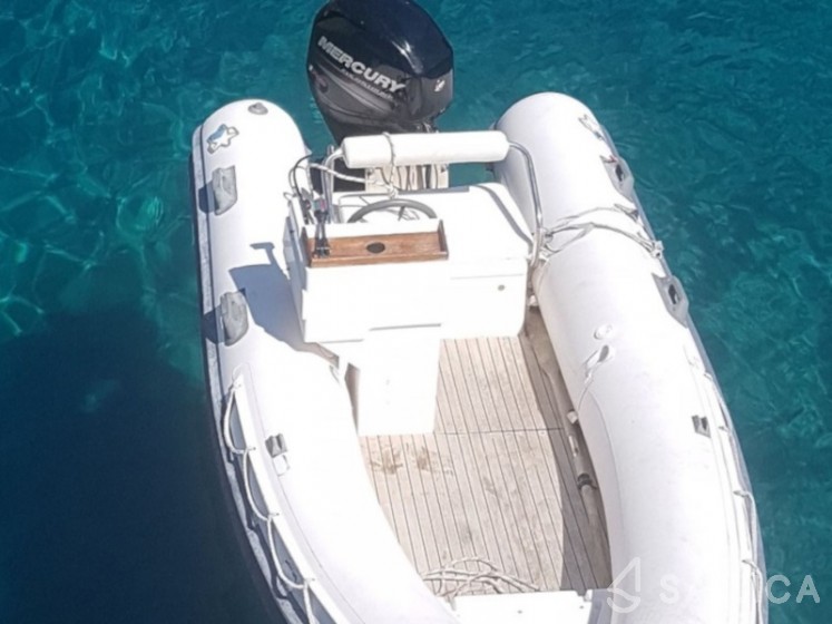 Rizzardi 80 Technema - Yacht Charter Sailica