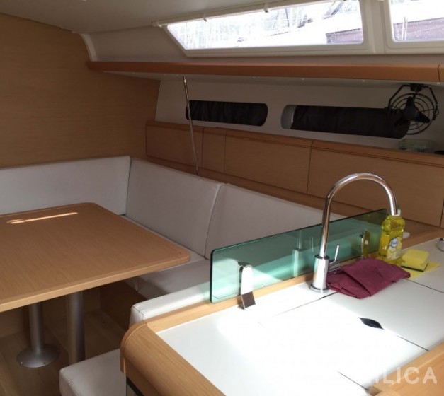 Sun Odyssey 419 - Yacht Charter Sailica