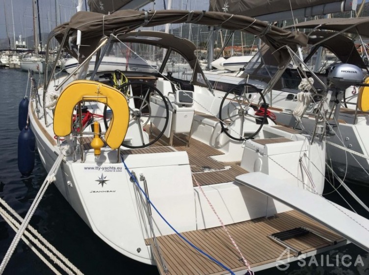 Sun Odyssey 419 - Yacht Charter Sailica