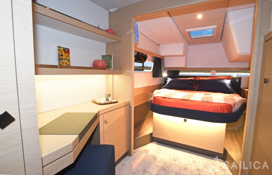 Lucia 40 - Yacht Charter Sailica